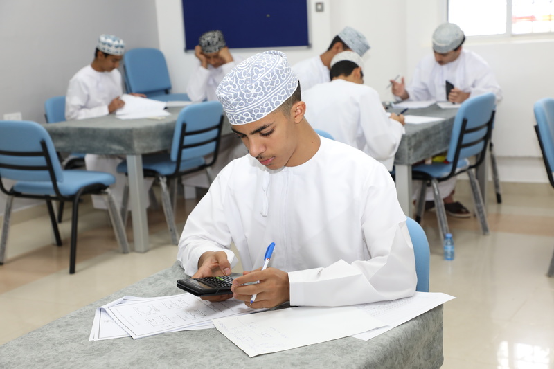 اختبار التصفية الأول في مواد الفيزياء والكيمياء والعلوم النووية والرياضيات لصفوف (10–12) للعام ...