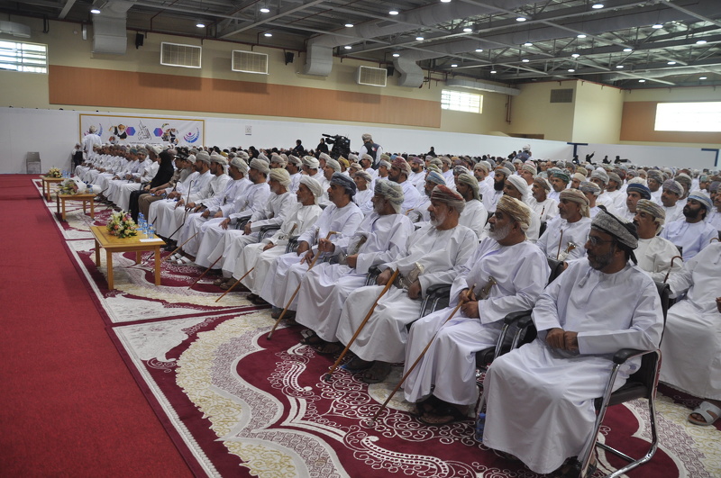 مجلس أولياء الأمور بولاية عبري وبالتعاون مع مجالس أولياء الأمور بولايتي ضنك وينقل  يكرمون الطلبة ...
