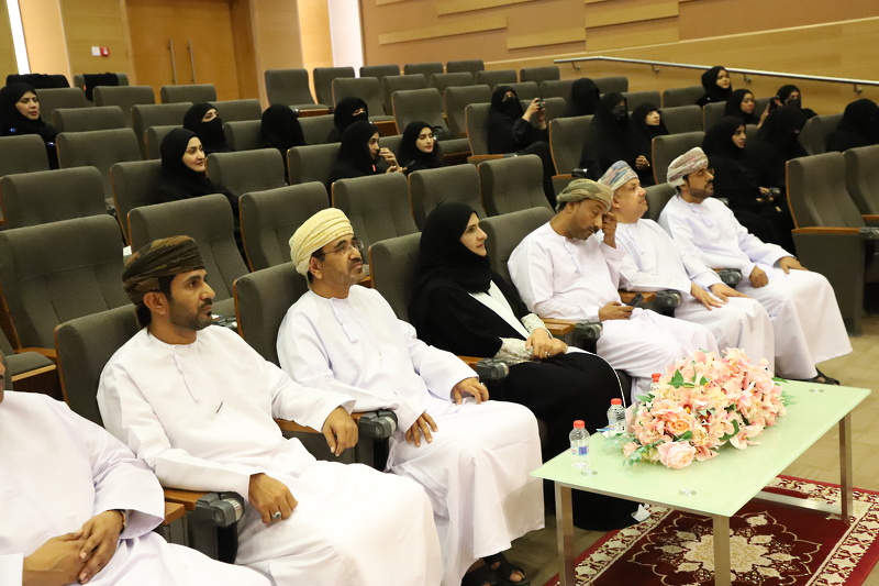 تعليمية ظفار تنظم الملتقى الأول لبرنامج مجتمعات التعلم المهنية