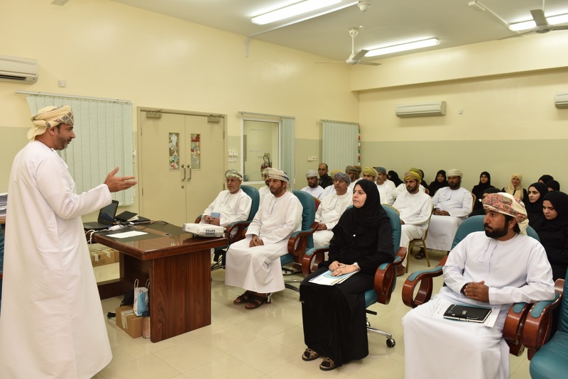 تنظيم لقاء تعريفي للبرنامج الوطني مسار الناشئة لمديري  المدارس بمحافظة الظاهرة 