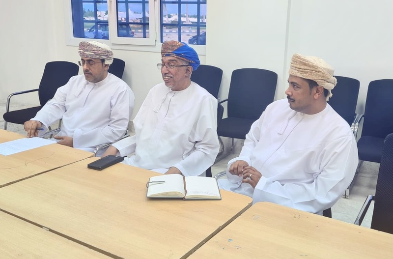 دائرة المدارس الخاصة بتعليمية ظفار تنظم لقاء تعريفي بصفوف التهيئه مع الدوائر المختصة