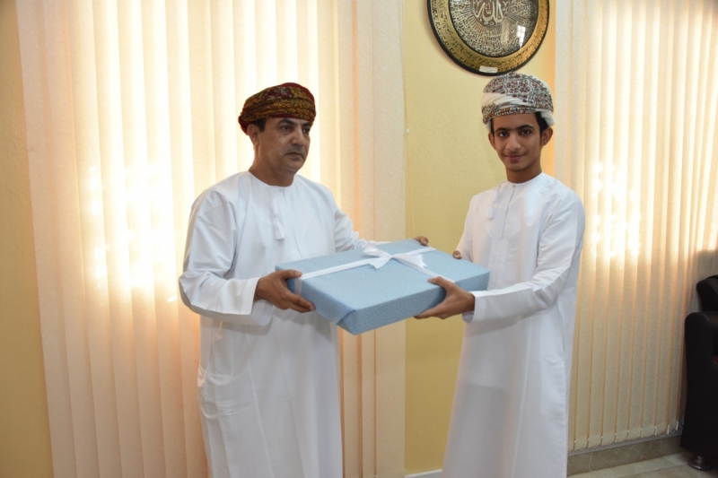 الخليل الحبسي يفوز بالميدالية البرونزية في أولمبياد الرياضيات بالسعودية 