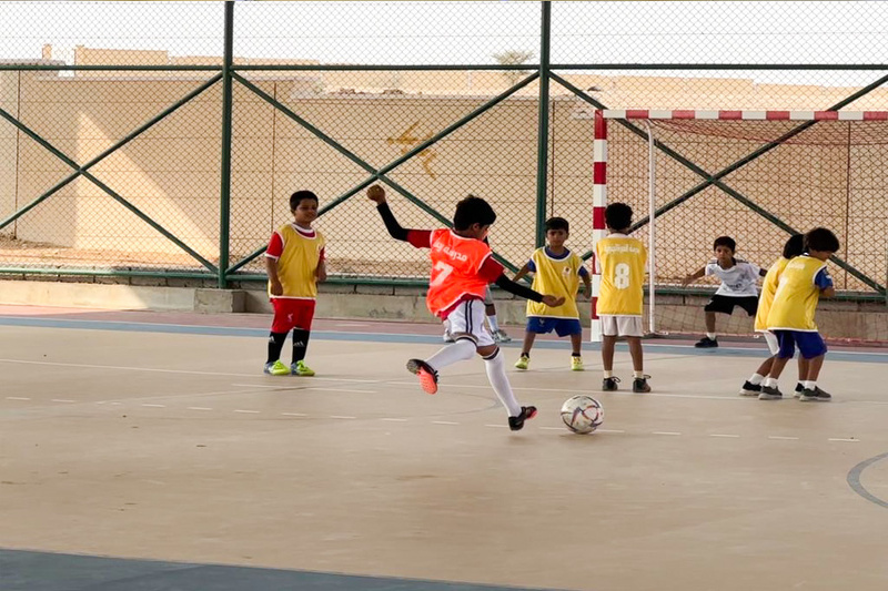 انطلاق التصفيات الأولية لمباريات دوري براعم الوسطى لكرة القدم