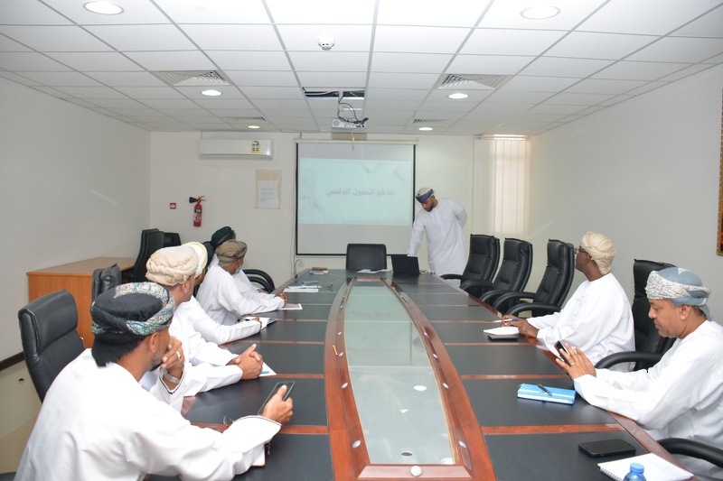جلسة توعوية حول مشروع التحول الرقمي 