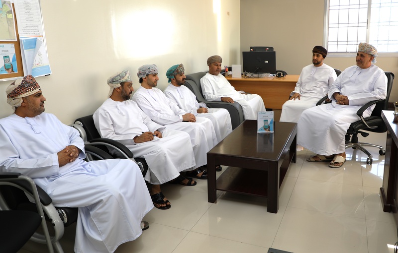متابعة تطبيق تقديم الطلبات عبر قاعة خدمة المراجعين الإلكترونية بالداخلية 