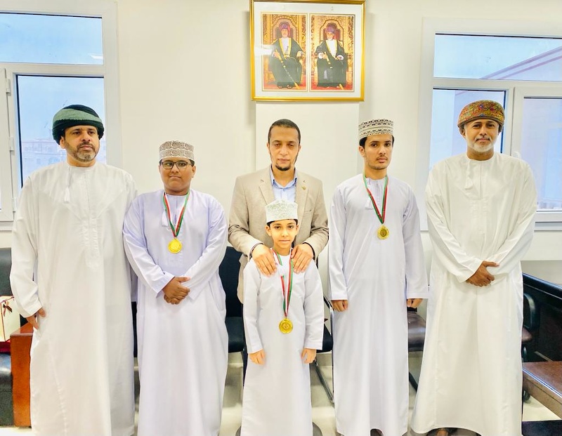 تكريم طلبة المدارس الخاصة  بتعليمية ظفار  الحاصلين على مراكز متقدمة على مستوى السلطنة في مسابقة ...