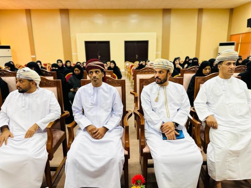 الزيارة التخصصية لفريق وحدة إشراف المجال الأول بدائرة إشراف العلوم الإنسانية بالمديرية العامة ...