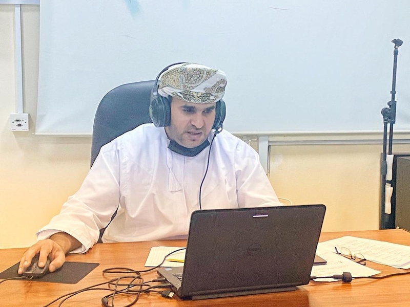 تعليمية ظفار تنفذ البرنامج اللامركزي على مستوى المحافظة تفعيل أدوات التقويم المستمر عبر المنصات ...