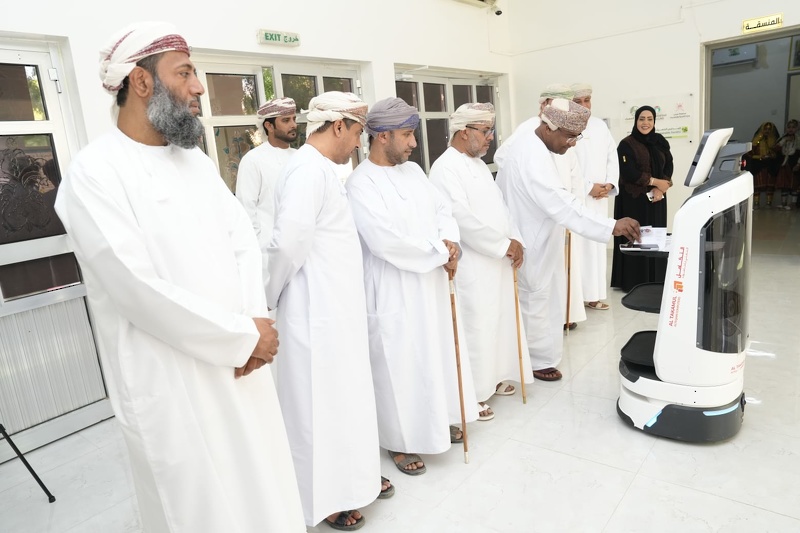 افتتاح ملتقى ( أفق ) بمدرسة الجنائن للصفوف ( 12-1 ) 