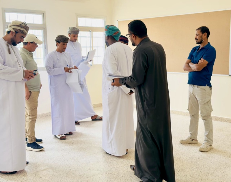 تعليمية ظفار تستلم مشروع الإضافات بمدرسة مدينة الحق للبنات بولاية طاقة
