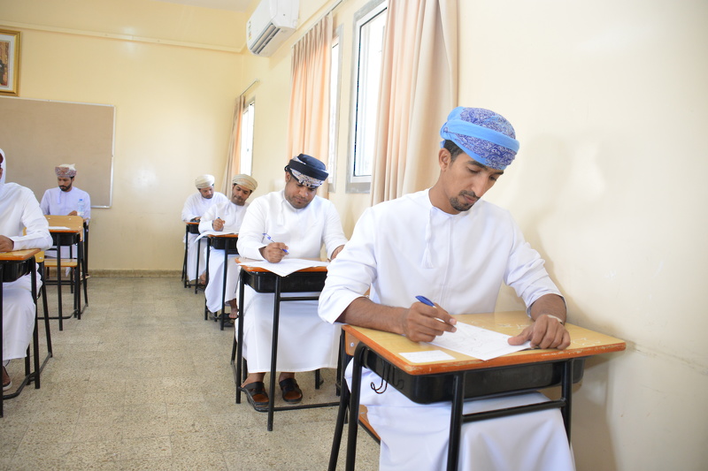تعليمية جنوب الشرقية تجري اختبارات المتقدمين للوظائف الإشرافية والإدارية للعام الدارسي 2024 / 2025 م