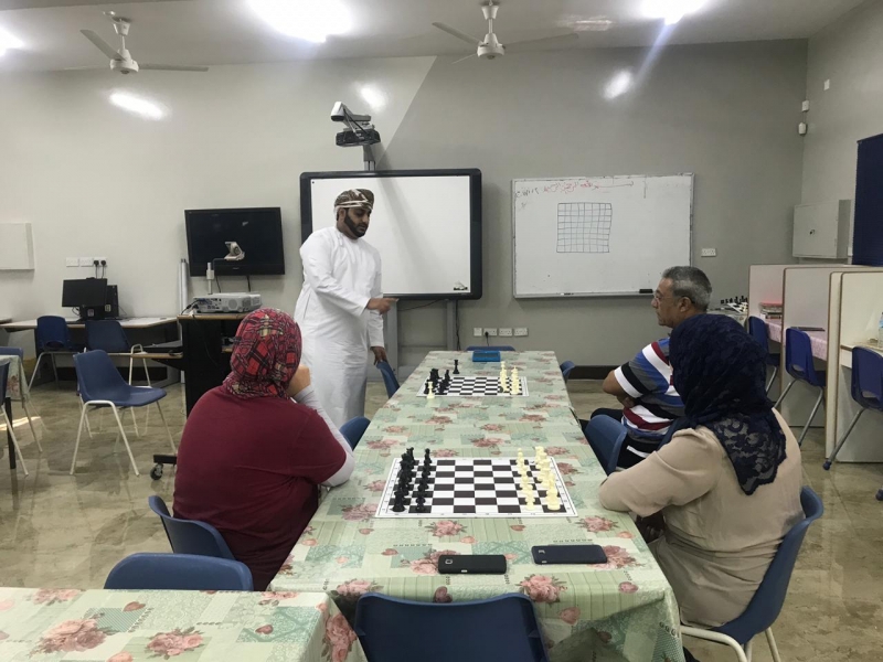 لجنة الرياضة المدرسية بمحافظة مسندم تقيم دورة تدريبية لمعلمي ومعلمات مراكز تدريب الشطرنج 