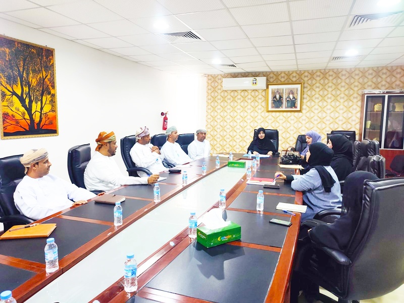 فريق المديرية العامة للمدارس الخاصة يزور تعليمية جنوب الشرقية