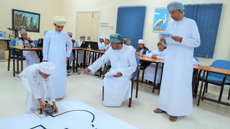 المرحلة النهائية لمسابقة أولمبياد الروبوت والذكاء الاصطناعي السادس بتعليمية الظاهرة