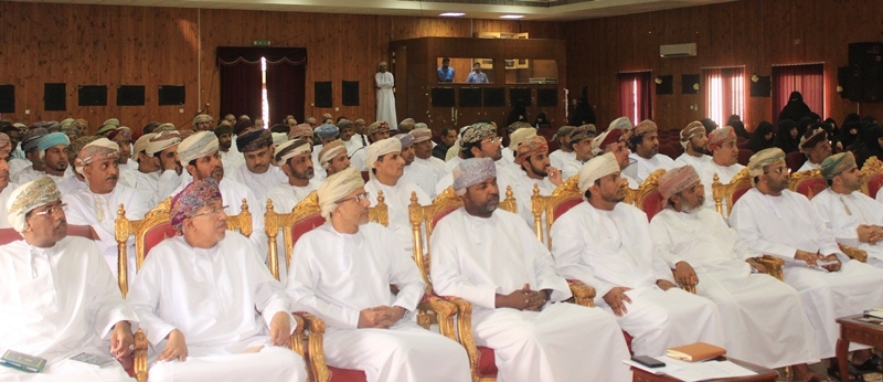 مدير عام تعليمية ظفار يلتقي بإدارات المدارس