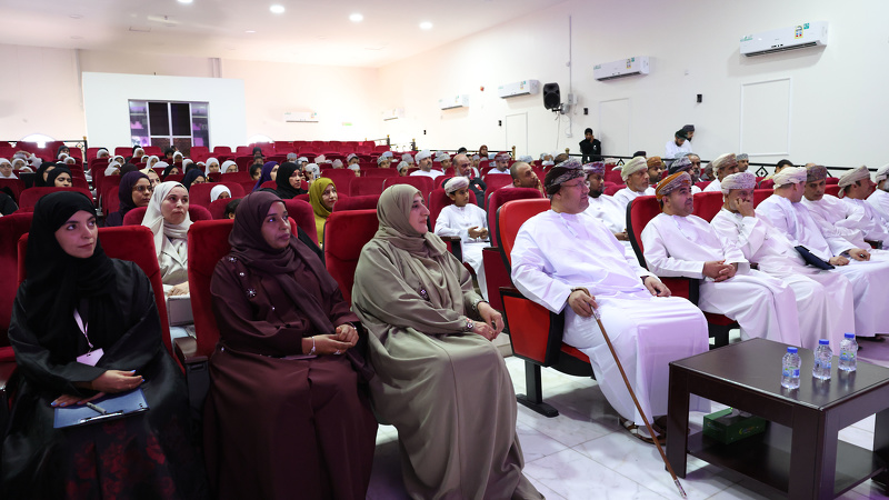المهرجان المدرسي للفنون 2025 بتعليمية جنوب الباطنة