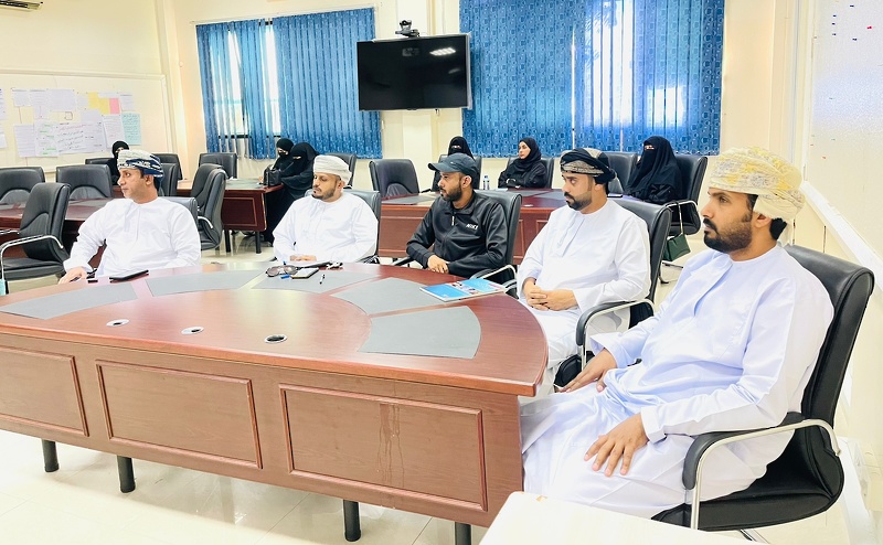 تنفيذ البرنامج التدريبي لمدربي الإسعافات الأولية بتعليمية ظفار