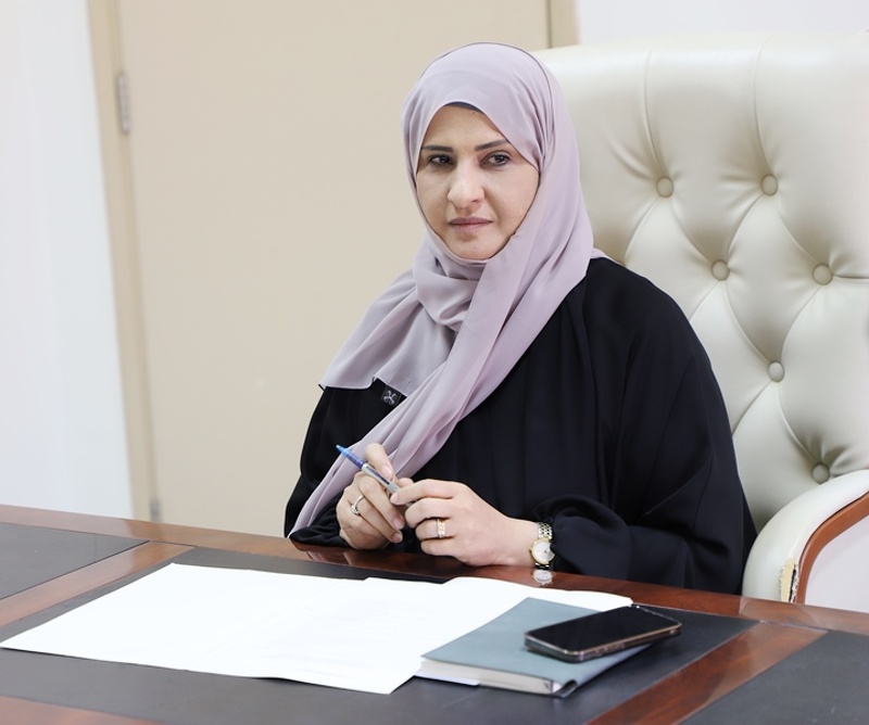 تعليمية ظفار تناقش  الاستعدادات النهائية  لامتحانات دبلوم التعليم العام للصفوف (5-11)