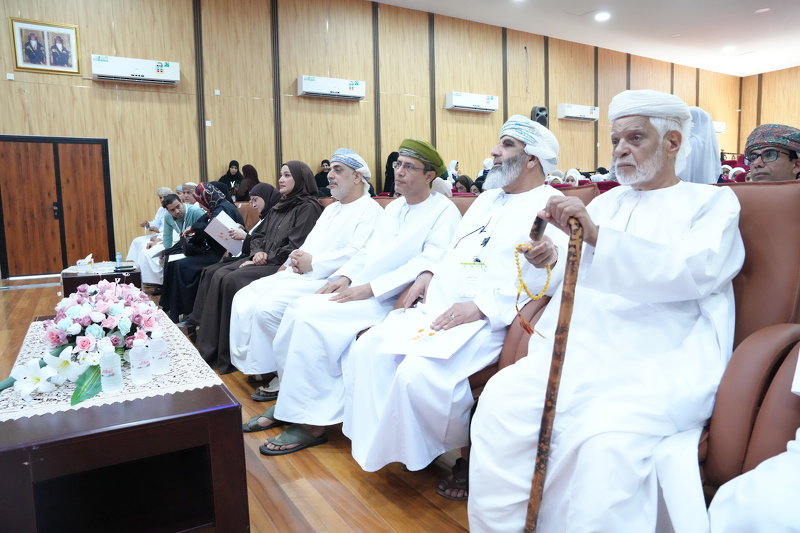 انطلاق المهرجان المدرسي الخامس للفنون بتعليمية جنوب الباطنة