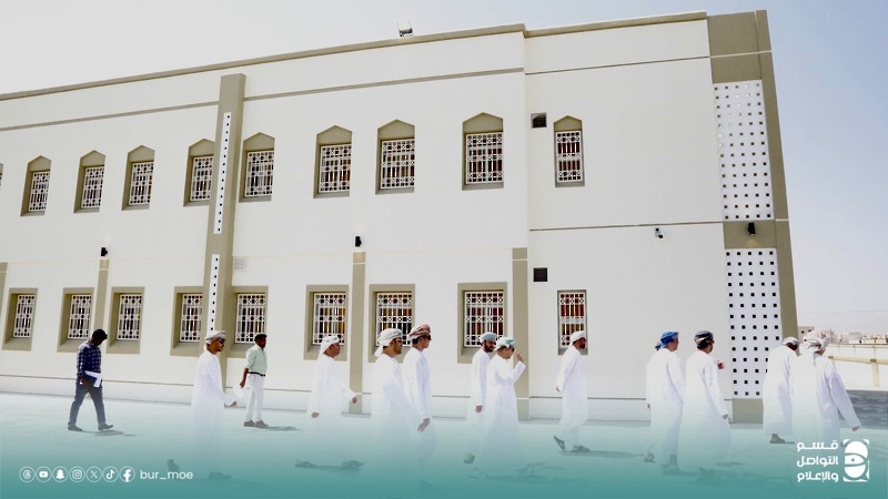 تسليم المبنى الجديد لمدرسة أرض الجو للتعليم الأساسي
