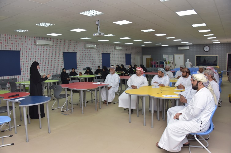 حلقة عمل حول آلية عملية التقييم المحلي للمشاريع المترشحة لجائزة السلطان قابوس للتنمية المستدامة في ...