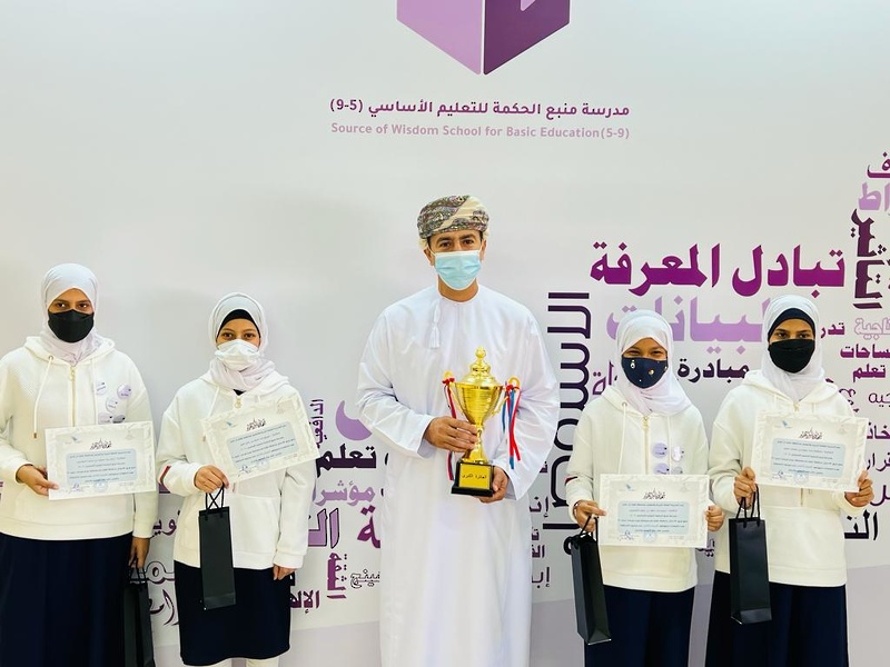 مدير عام تعليمية ظفار يكرم فريق BL الحاصل على المركز الثاني في مسابقة فيرست ليجوFll على مستوي ...