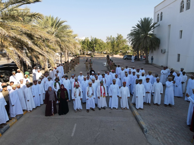 تعليمية جنوب الباطنة تحتفل بالعيد الوطني الثاني والخمسين المجيد