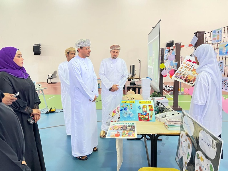 تدشين برنامج سفراء الرياضة المدرسية بتعليمية ظفار