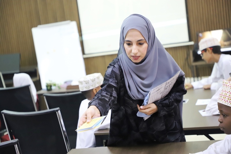 بدء البرنامج التوعوي بحقوق الطفل بمدارس تعليمية ظفار