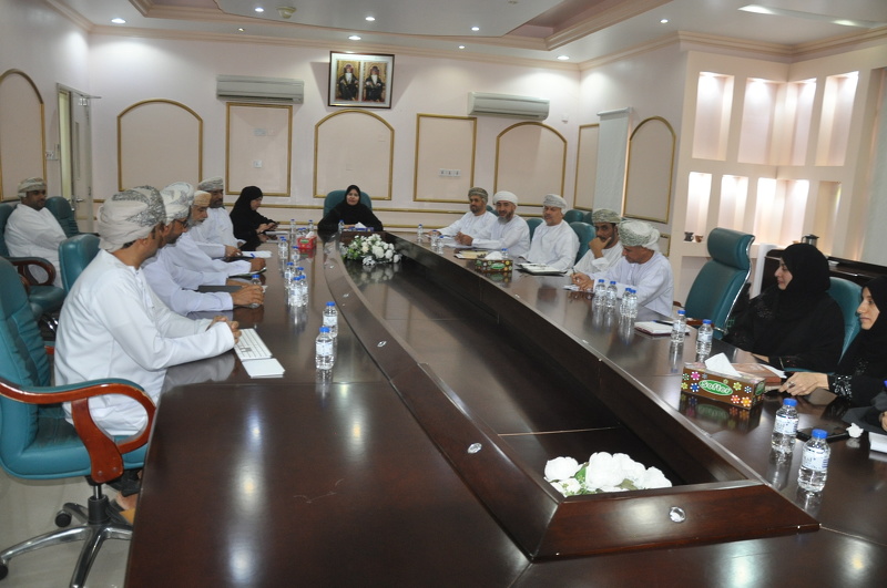 مناقشة مشروع نتائج لين بتعليمية محافظة الظاهرة 