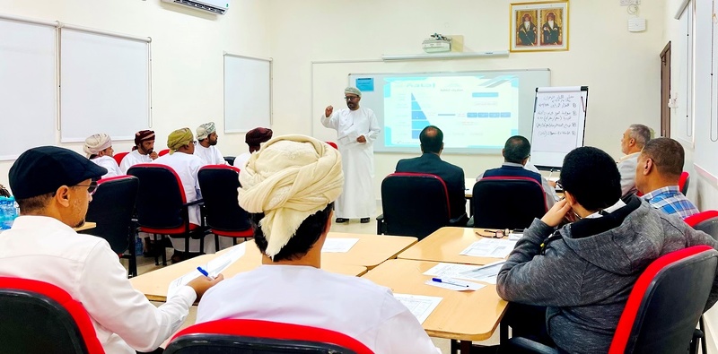 تواصل تنفيذ اللقاءات التوعوية بتعليمية ظفار حول مستجدات اجادة لنموذج الخطة الفردية 