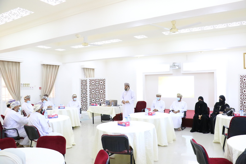 برنامج رفع كفايات مديري المدارس المنتدبين  بمدارس تعليمية المحافظة