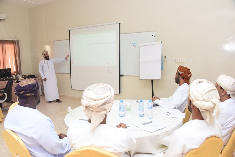  برنامجا تدريبيا على ادارة اختبار الدراسة الدولية في الرياضيات والعلوم