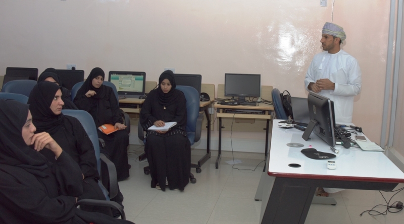 برنامج تدريبي للمدارس الخاصة بالداخلية في كيفية التعامل مع الأنظمة المحوسبة 