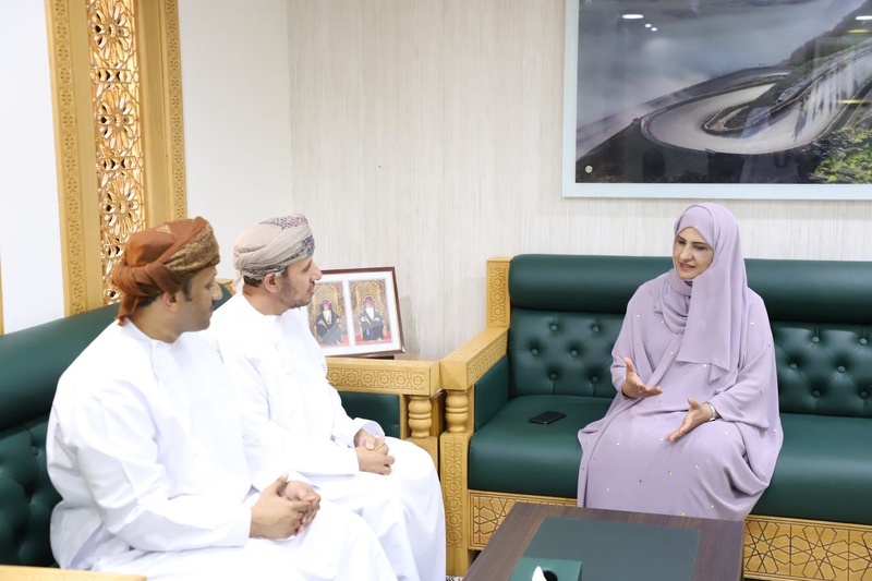 زيارة مدير عام المديريه العامه للتخطيط والتطوير الاستراتيجي لتعليمية ظفار 