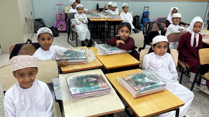 18027 طالب وطالبة ينتظمون بمدارس تعليمية البريمي