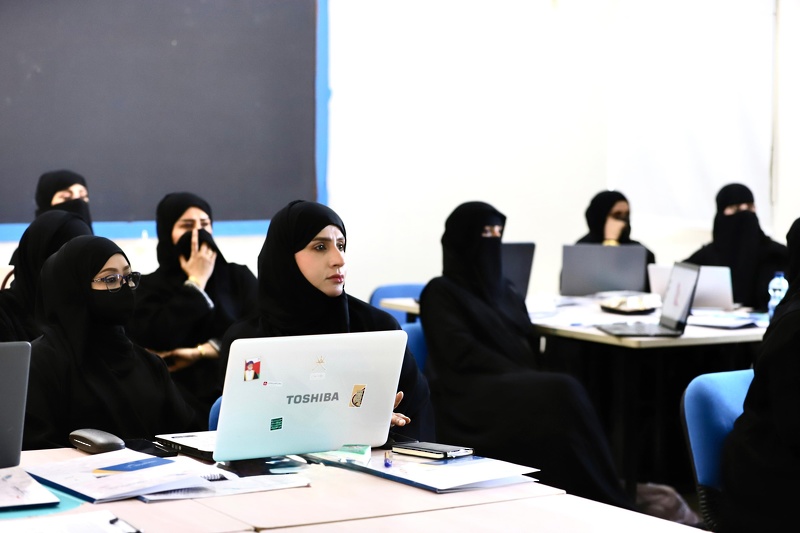  مشغل توظيف الذكاء الاصطناعي في أساليب تدريس مادة تقنية المعلومات
