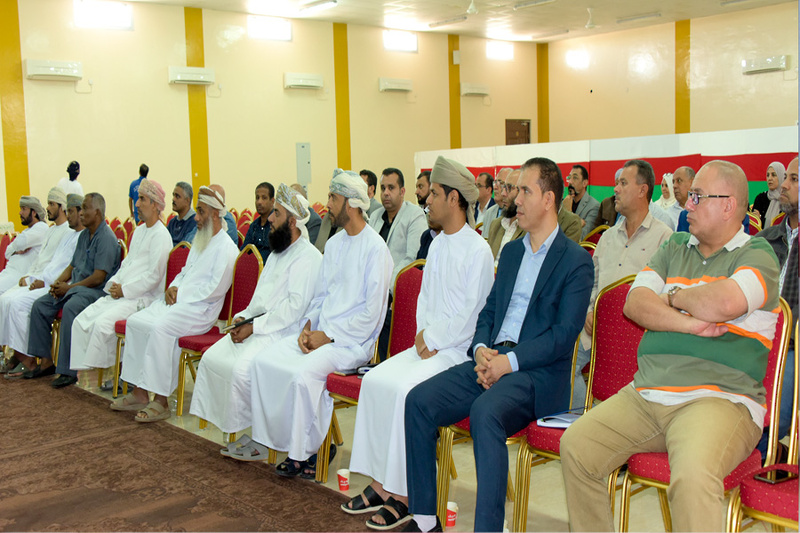 فريق إجادة يزور تعليمية الوسطى لتعريف بنظام 