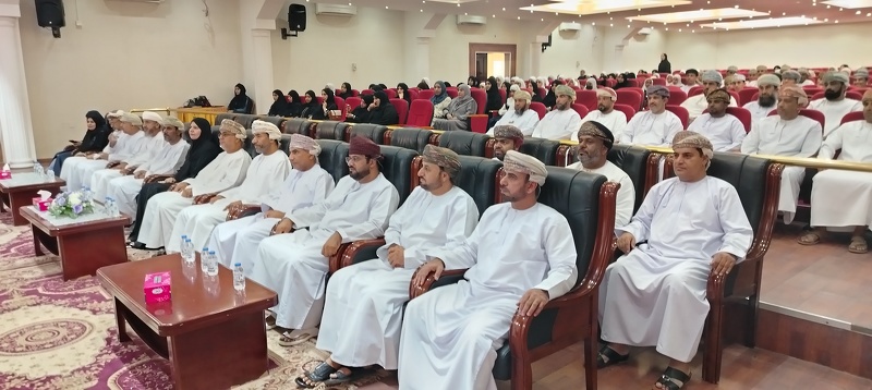 تعليمية محافظة الظاهرة تحتفل بتكريم المدارس والطلبة الفائزين في المسابقات والأنشطة التربوية 