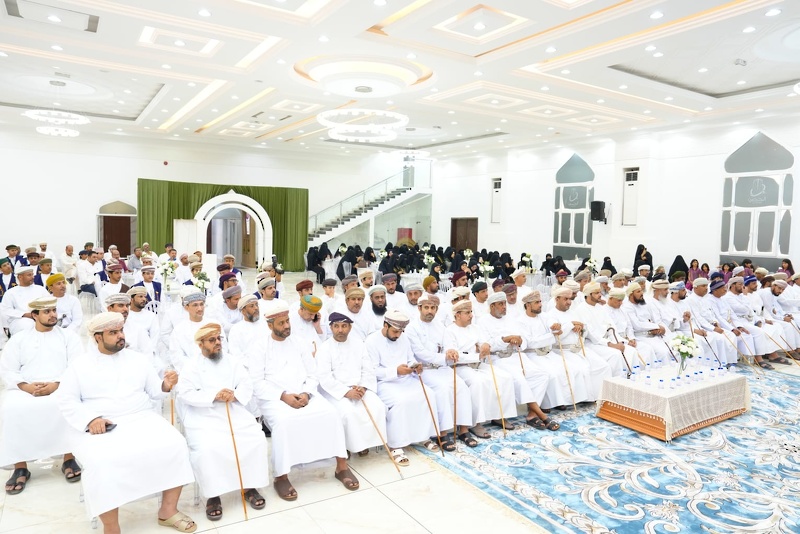 تكريم المعلمين المجيدين وأوائل طلبة شهادة التعليم العام على مستوى مدارس ولاية جعلان بني بوعلي