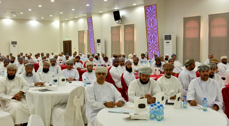 بمشاركة 250 إدارياً وتربوياً تعليمية الداخلية تنظم لقاء للمشرفين