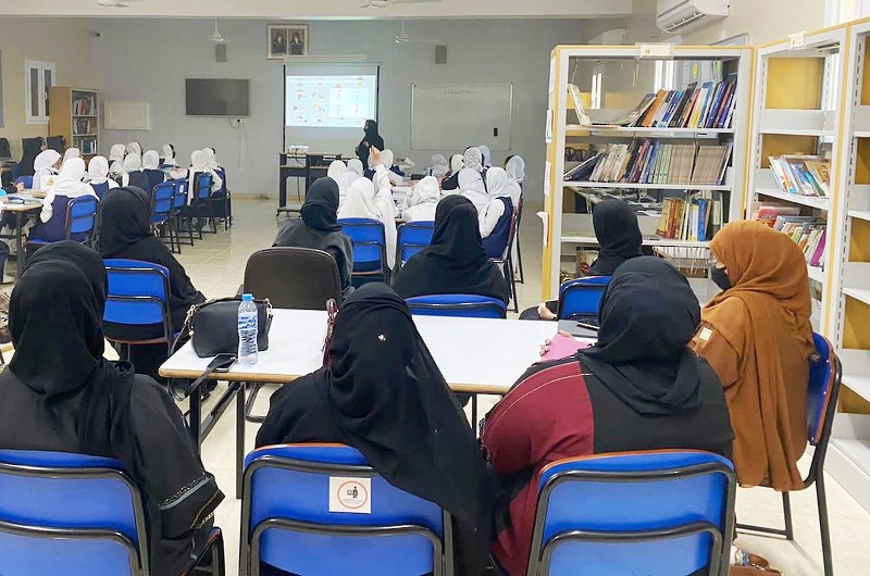 البرنامج التدريبي للمعلمات الأوائل الجدد في مادة اللغة الانجليزية بتعليمية ظفار