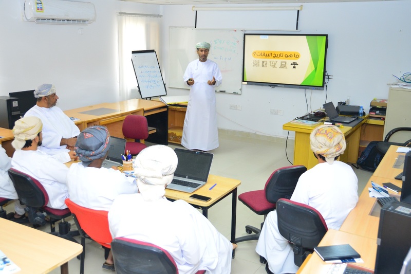 بدء الورشة التدريبية على حقيبة المهارات الرقمية الإلكترونية بتعليمية محافظة جنوب الشرقية
