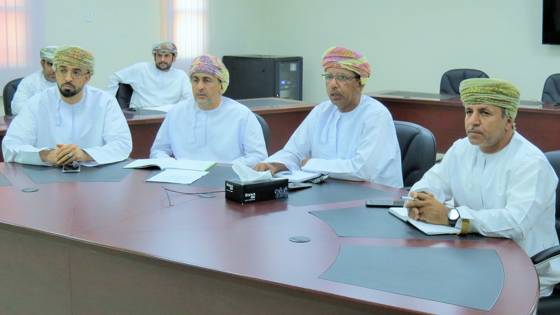 مراجعة وثائق دوائر تنمية الموارد البشرية بالمديريات التعليمية المختلفة للتحديث