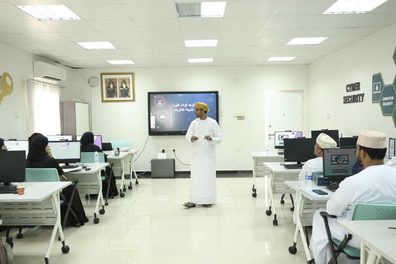 تحت شعار تواصل رقمي لنجاح مجتمعي ينطلق أسبوع الأمن الإلكتروني بتعليمية الداخلية
