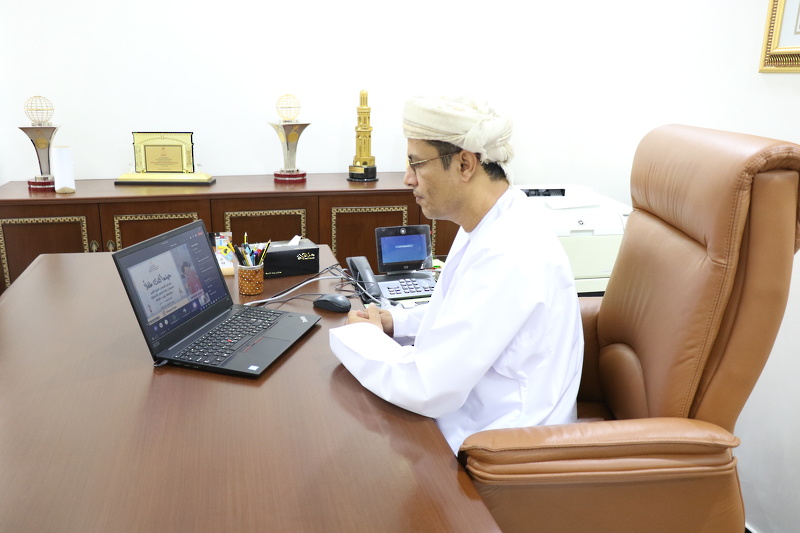 انطلاق معرض اللمسات الفنية الثامن بتعليمية المحافظة 