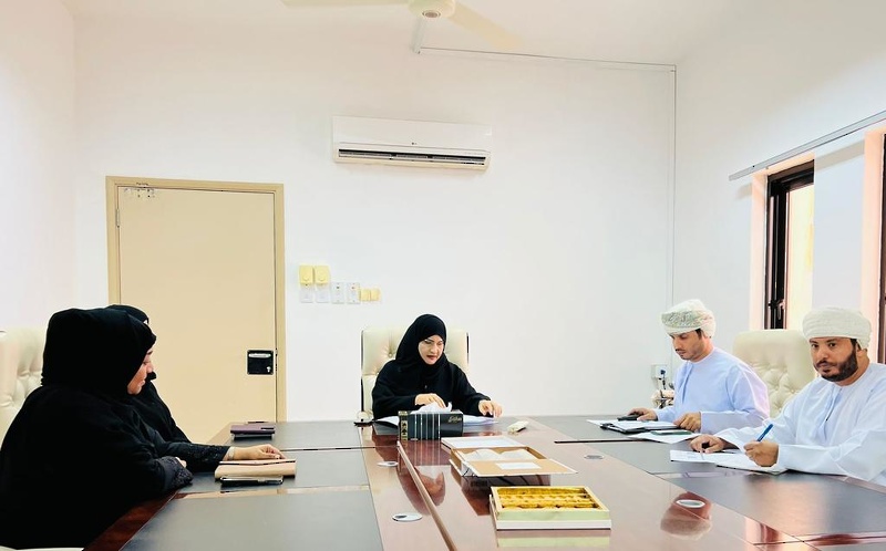 اجتماع لجنة التعليم الصديق للطفل بتعليمية ظفار