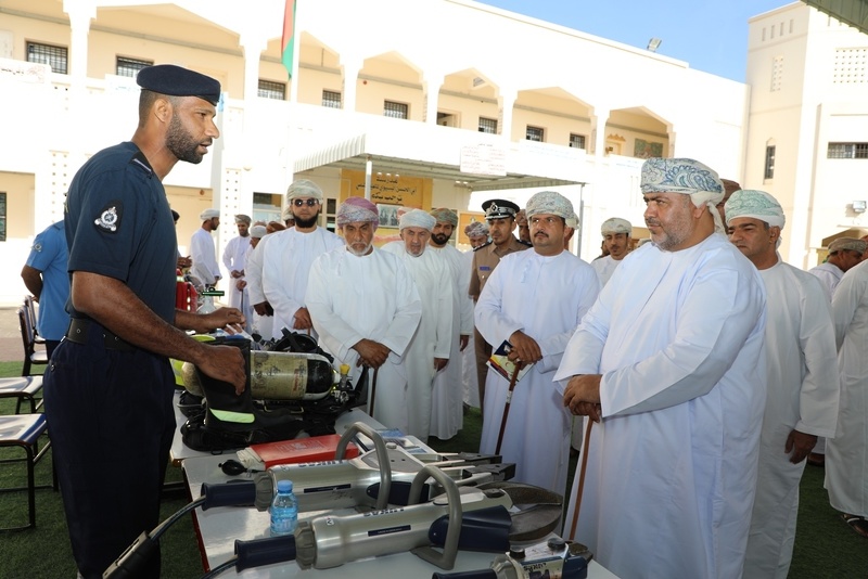 افتتاح ملتقى أسبوع الامن والسلامة بمدرسة أبو الحسن البسيوي  ببهلاء 