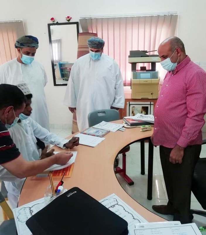 مدير عام تعليمية ظفار يزور عدد من مدارس ولاية صلاله