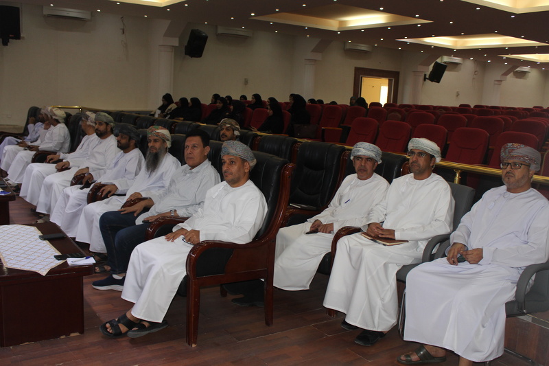  تنظيم لقاء تعريفي لمشروع رحلتي نحو الاستدامة بتعليمية محافظة الظاهرة 